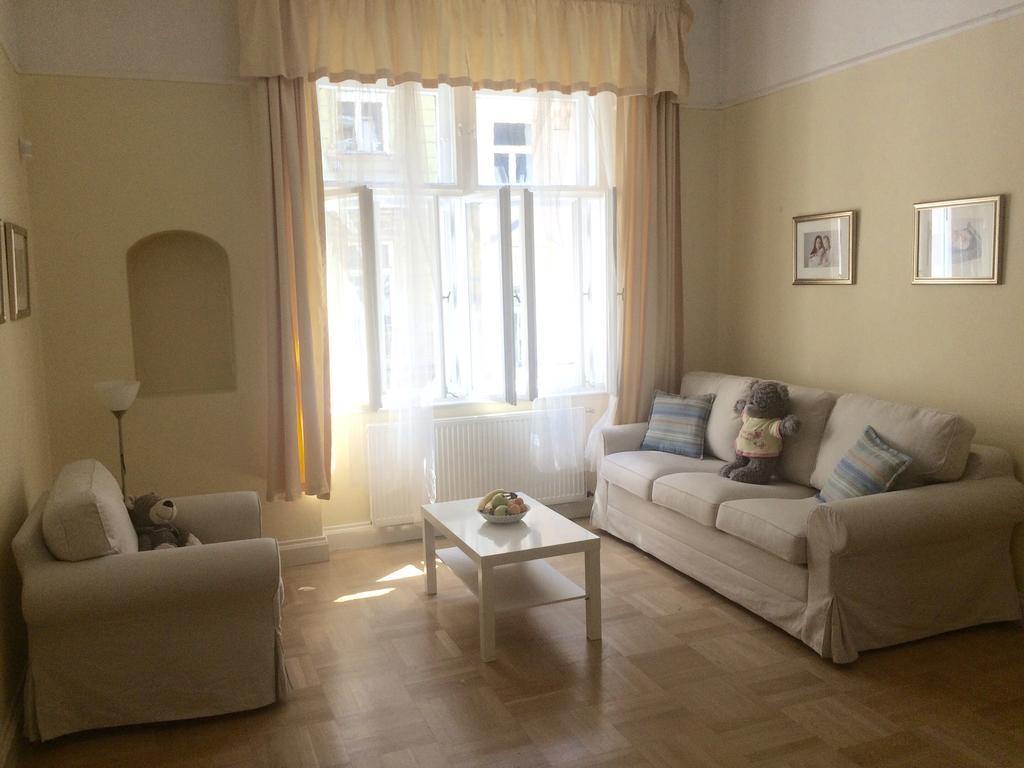 Historic Centre-Spacious Apartment ปราก ภายนอก รูปภาพ
