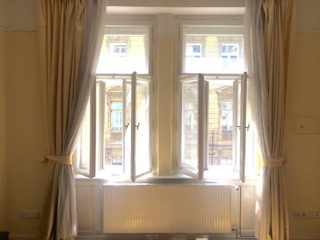 Historic Centre-Spacious Apartment ปราก ภายนอก รูปภาพ