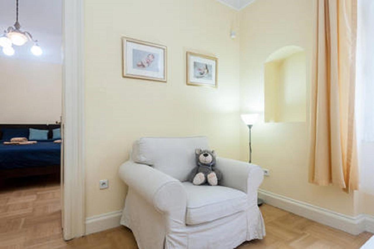 Historic Centre-Spacious Apartment ปราก ภายนอก รูปภาพ